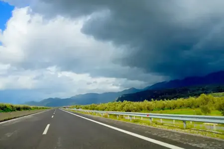 Extinderea autostrăzilor M1 și M7 ar putea începe anul viitor.