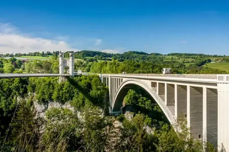 Rețeaua de autostrăzi din Elveția și procedura de achiziționare a vignetei pentru 2025